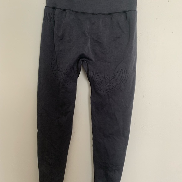 Small Gymshark Studio Leggings - Picture 2 of 4